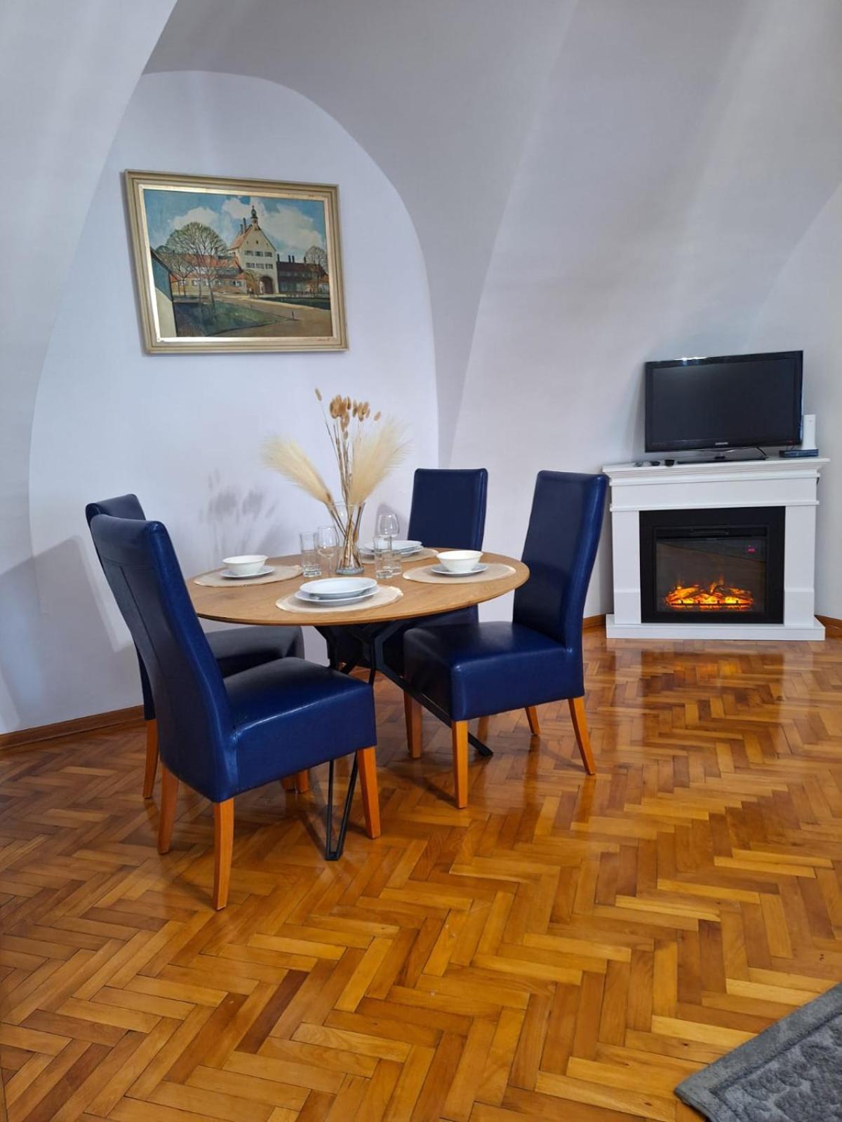 Classy View - Panoramic Sibiu Suite Luaran gambar